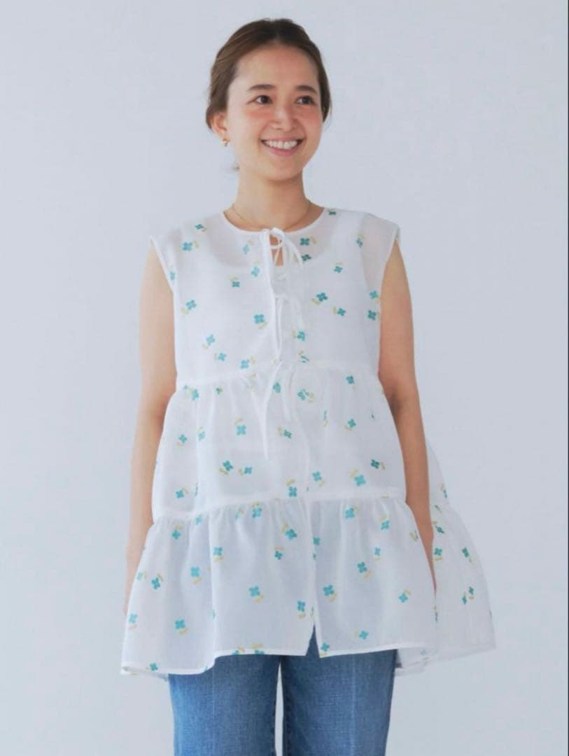 shimeji様　yori クローバージレ　ホワイト shimeji様 yori クローバージレ ホワイト shirocon cloverジレ yori