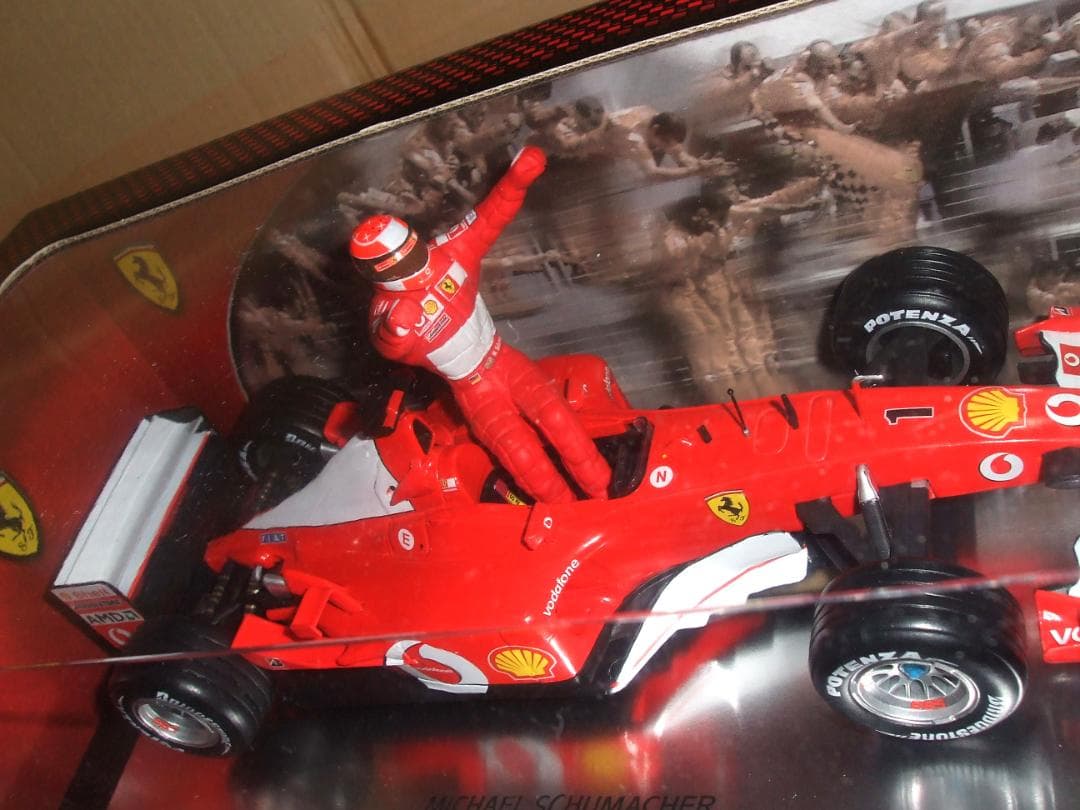 美品 ミハエル・シューマッハ 5年連続 WC 優勝記念 マテル 1／18