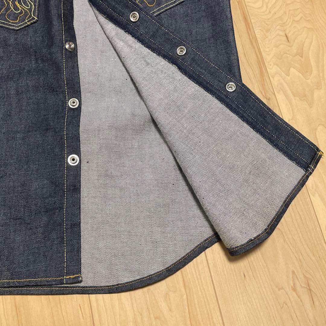 美品】 HUG クリームソーダ ピンクドラゴン スカルボタン デニムシャツ