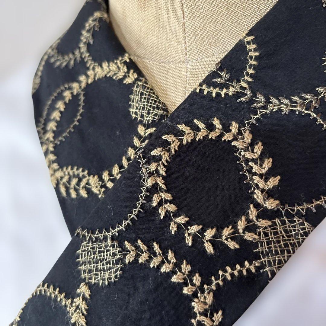 こっぱ 様 2点おまとめ。黒地にリーフサークル(^^)五福のかんたん美容衿♡