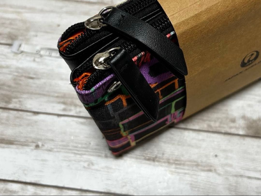 JAL ファーストクラス 非売品ポーチ HERBALORYコラボ - メルカリ