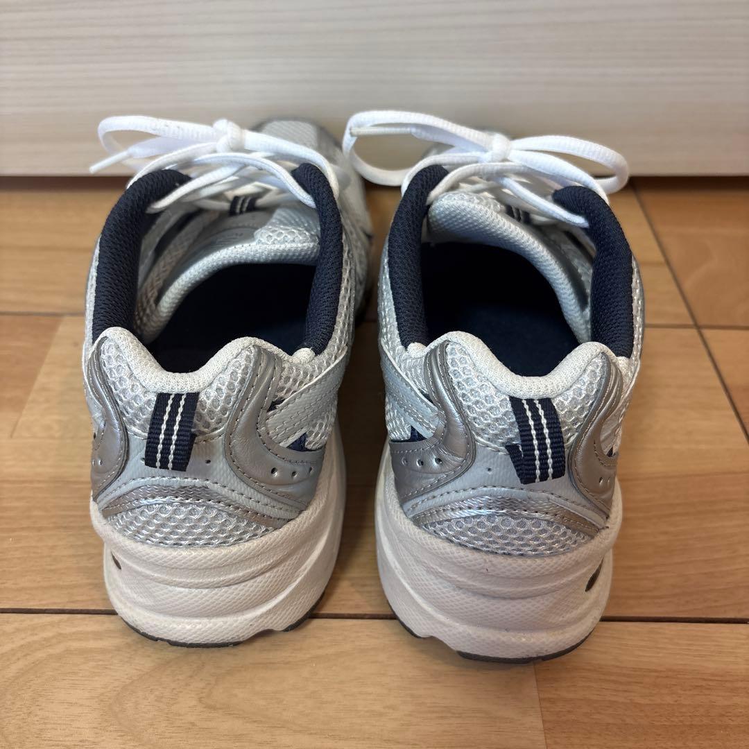 ニューバランスMR530KA 23.5cm