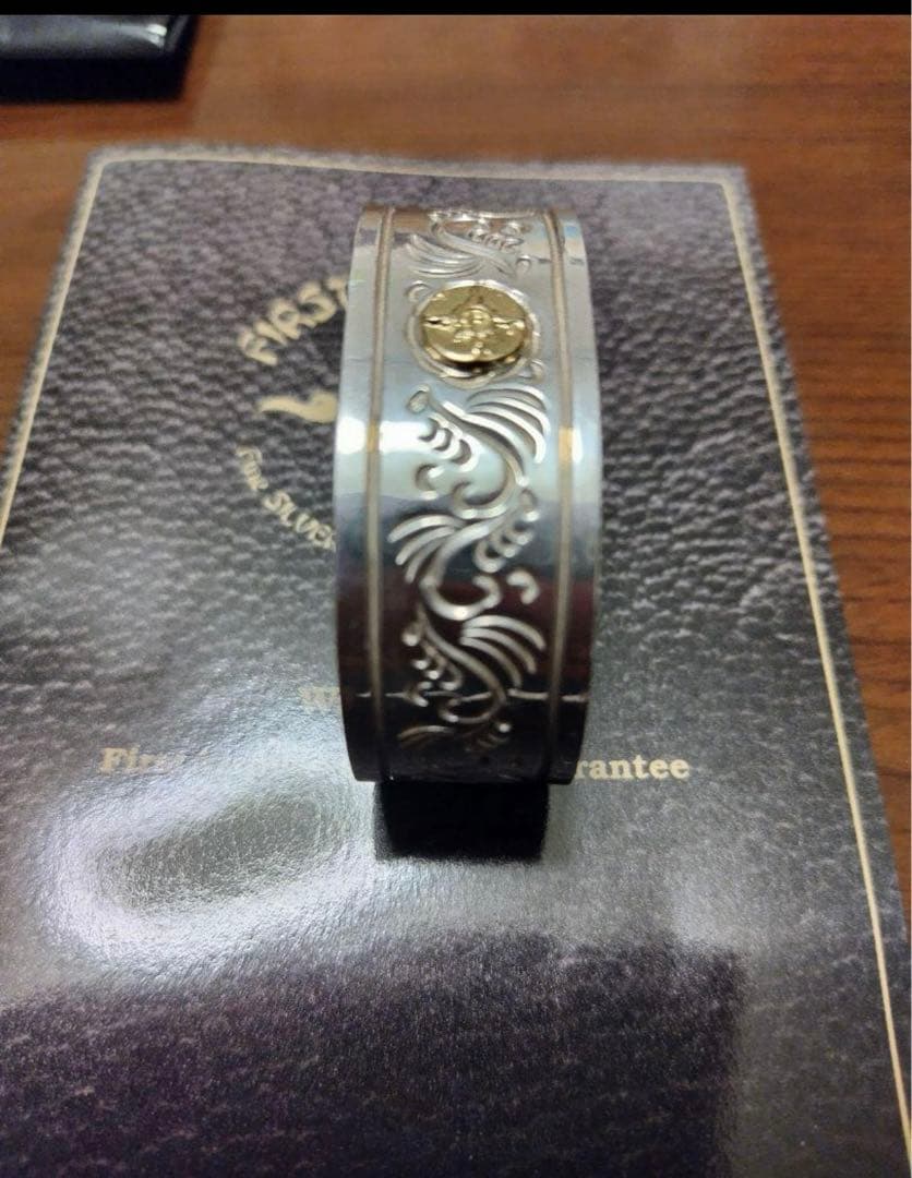 First Arrows 彫刻オープンバングル - メルカリ