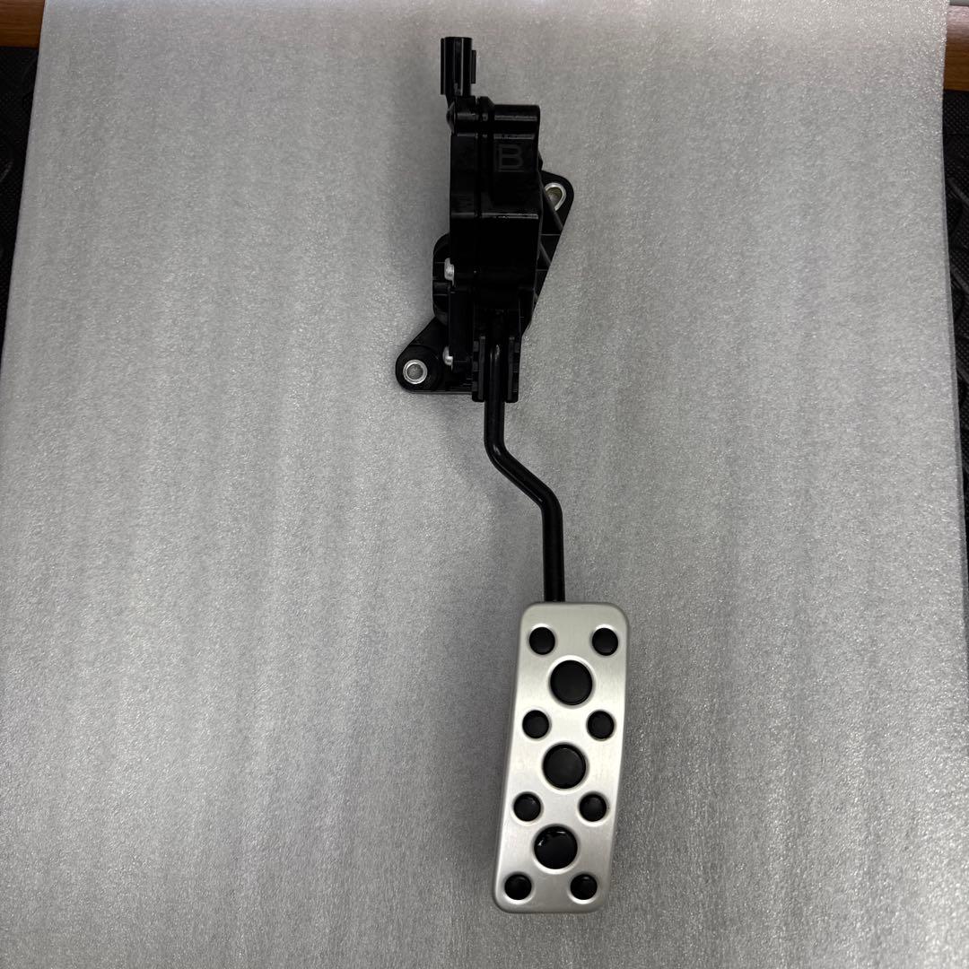 ハイレスポンスアクセルAssyユニット(GR86 ZN8/BRZ ZD8専用) - メルカリ