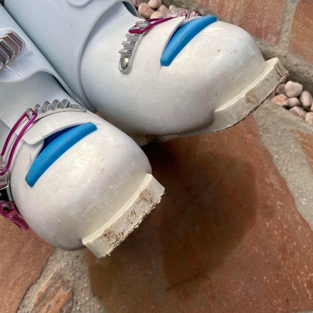 atomicスキー板 130・ブーツ（23㎝ノーブランド） セット - メルカリ