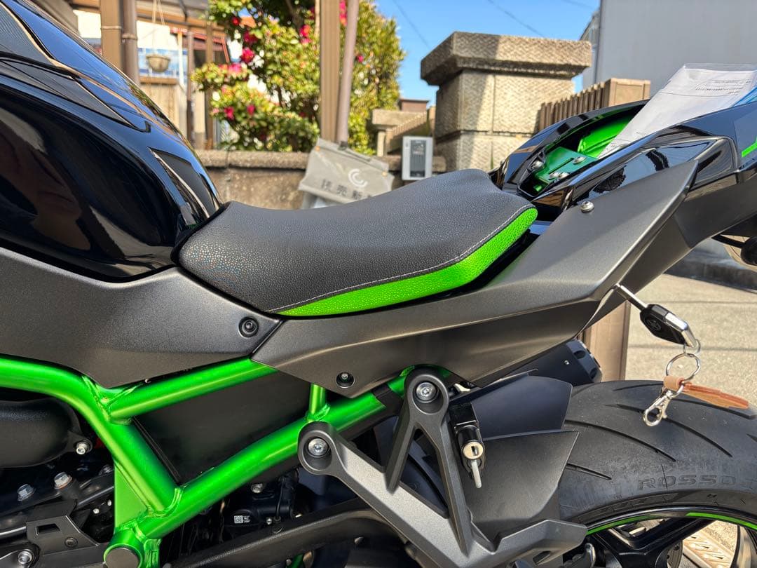 ZH2 SE純正シート ブラック シート エルゴノミックデザイン - メルカリ