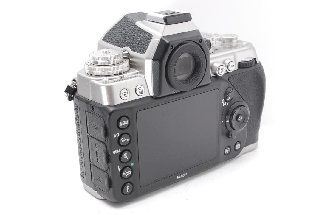 フルサイズセンサー クラシックデザインと高画質を両立した一眼 Nikon