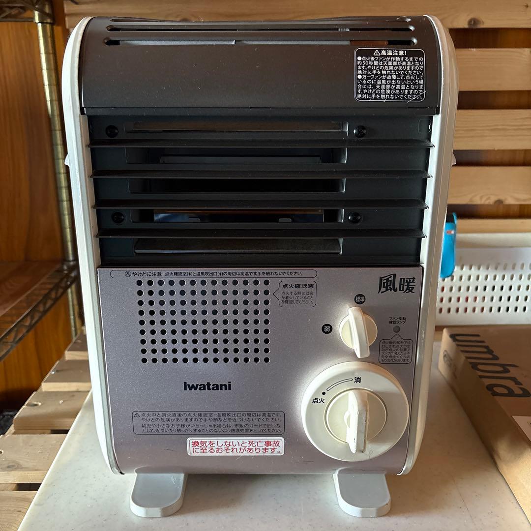 Iwatani ガスファンヒーター CB-GFH-3 - メルカリ