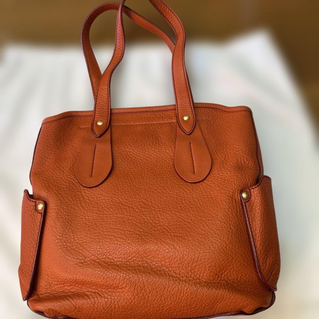 フェラガモ オレンジ レザー トートバッグ - メルカリ