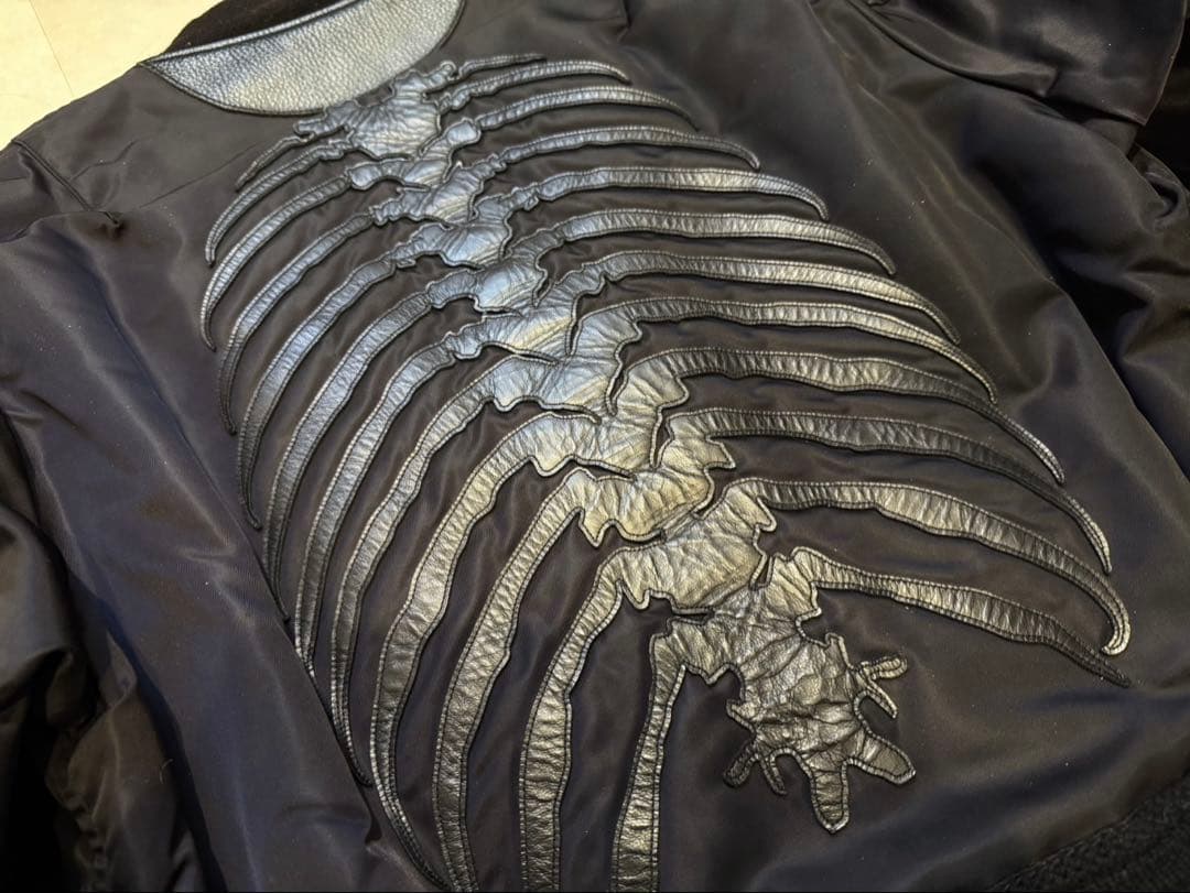 名作】アンダーカバー 13AW 骨レザーパッチ MA-1 ブラック サイズ3