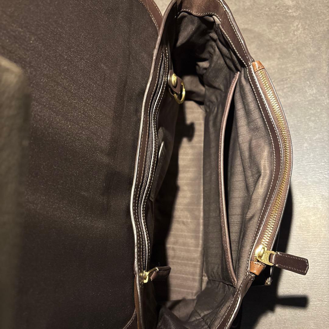 TUMI トゥミBeacon Hill ショルダーバッグ レザー 美品の通販はau PAY