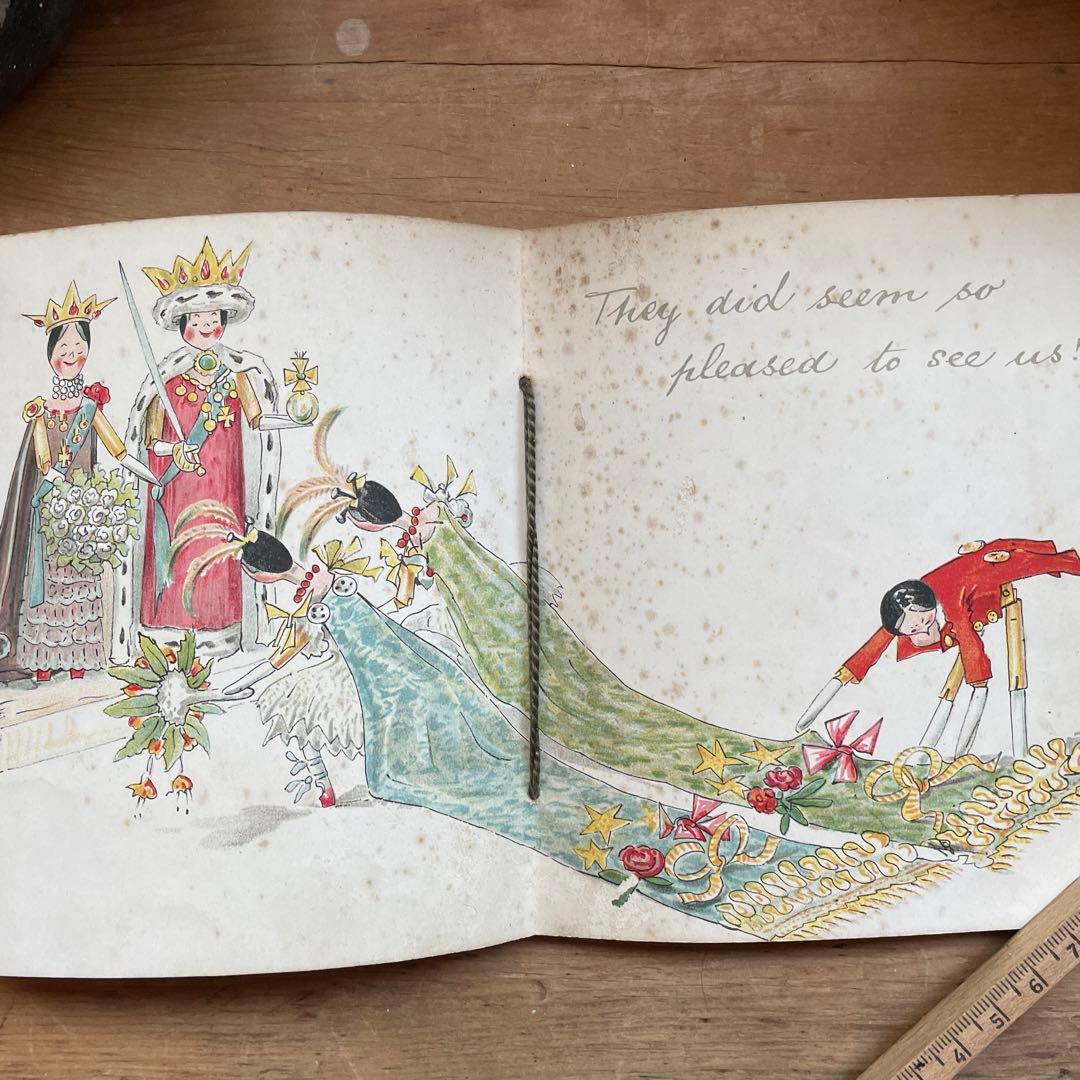 アンティーク ペグドール ピクチャーブック - メルカリ
