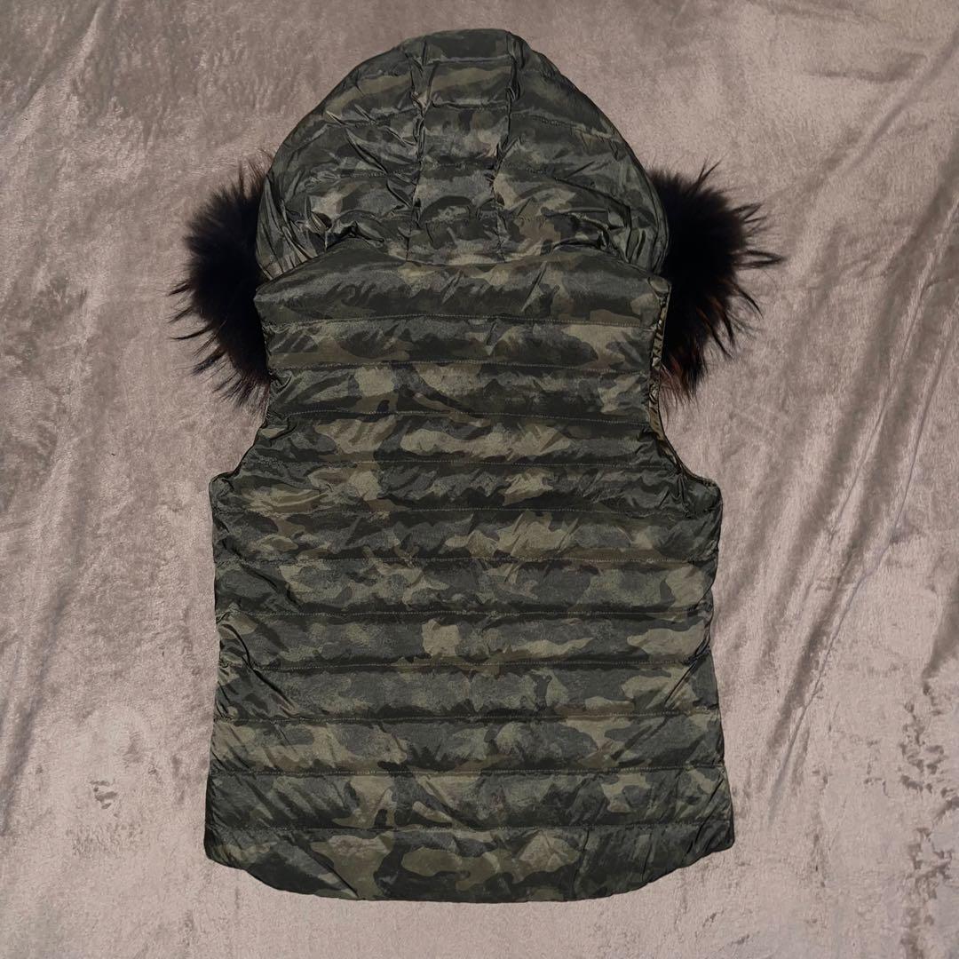 y2k 00s TATRASリバーシブル ダウン ベスト 迷彩 鬼ファー - メルカリ