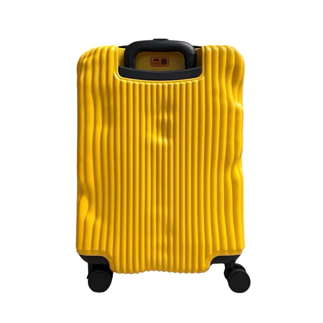 《超美品》クラッシュバゲージ スーツケース Sサイズ 40L 4輪 イエロー 黄