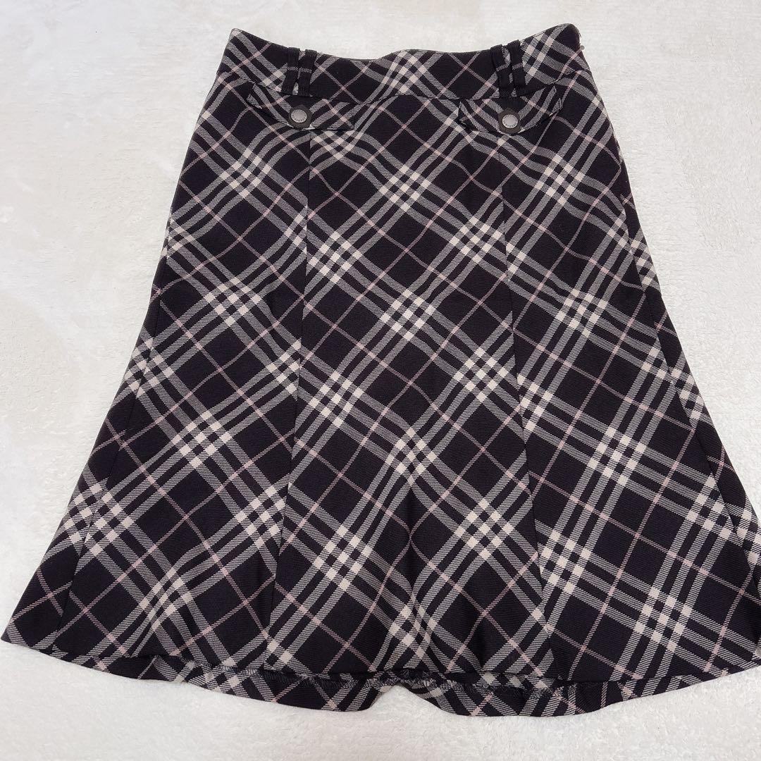 美品 BURBERRY ノバチェック フレアスカート クリーニング済 ロゴ