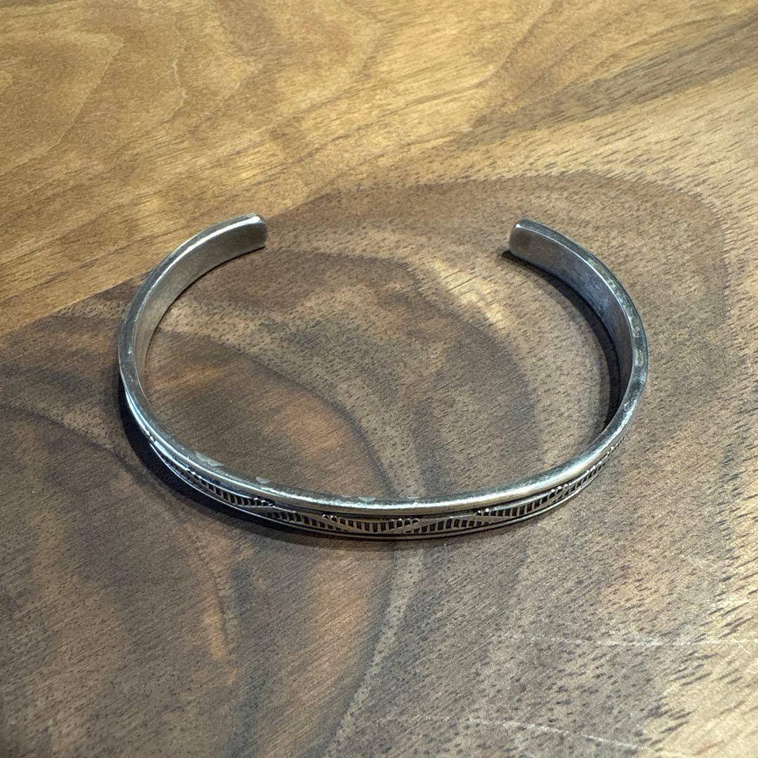 ブルースモーガン シルバーバングル □インディアンジュエリー（ナバホ族）BRUCE MORGANE：ブルース