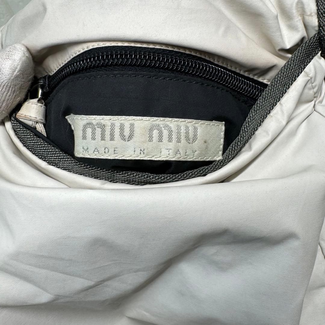 ミュウミュウ miumiu ショルダーバッグ アーカイブ 白タグ - メルカリ
