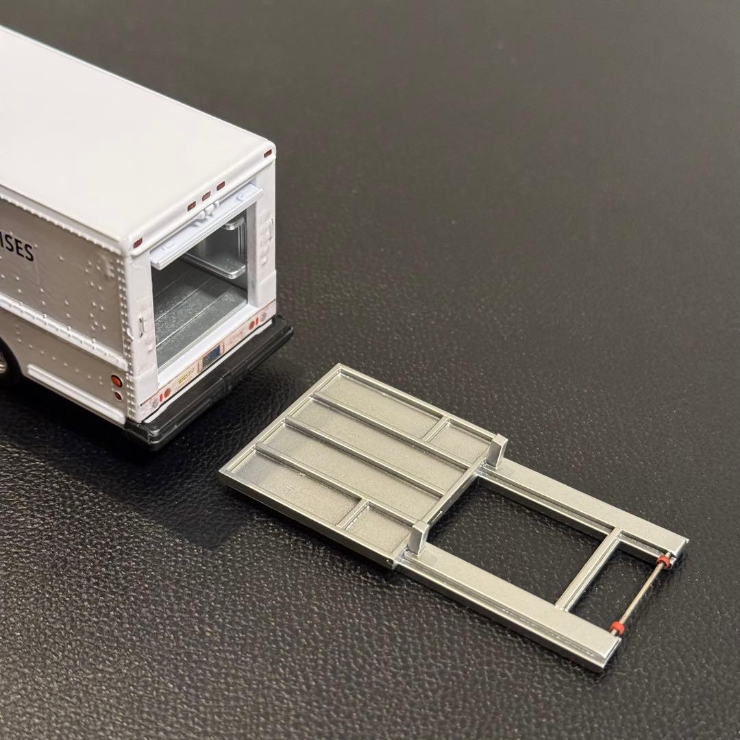 ドクのバン カスタム バックトゥザフューチャー デロリアン ① - メルカリ