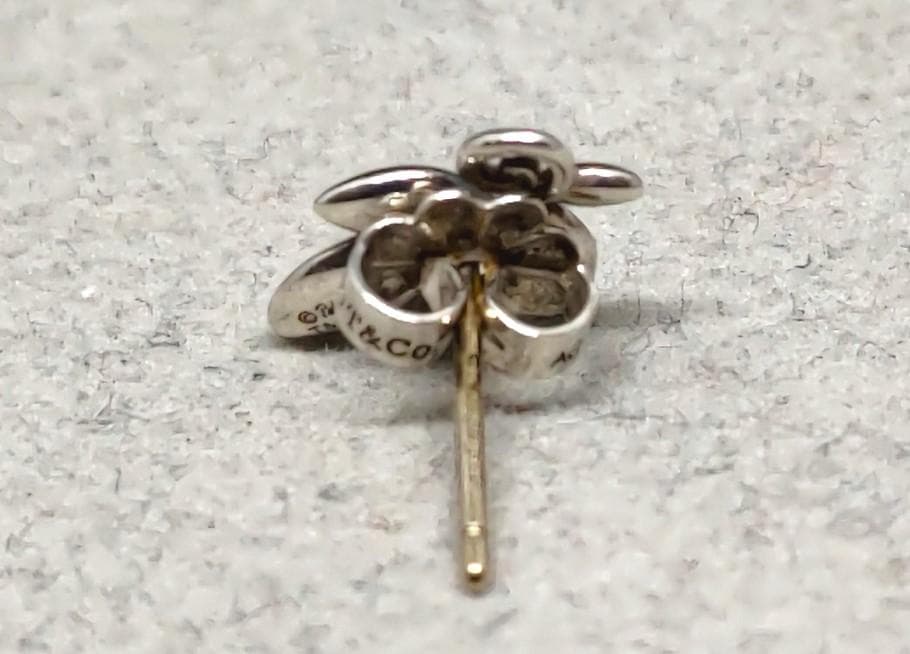 ティファニー Ag925 オリーブリーフ ピアス 片耳用 40514 - メルカリ