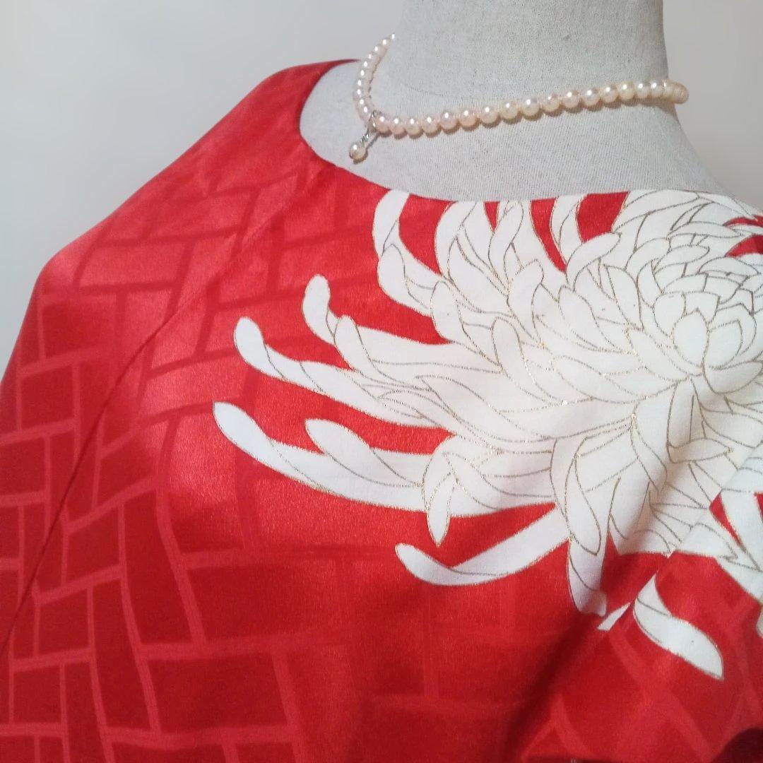 振り袖リメイクドレス 艶やか 赤に白い乱菊 金駒刺繍 - メルカリ