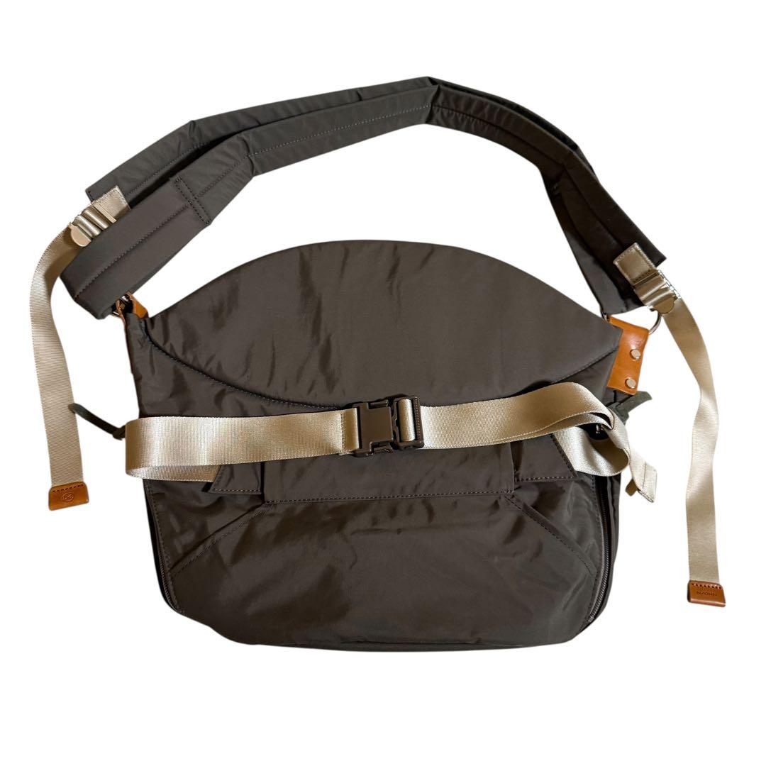 aky様】 N/ORN ノルン 抱っこバッグ チャコールブラウン ショルダー付