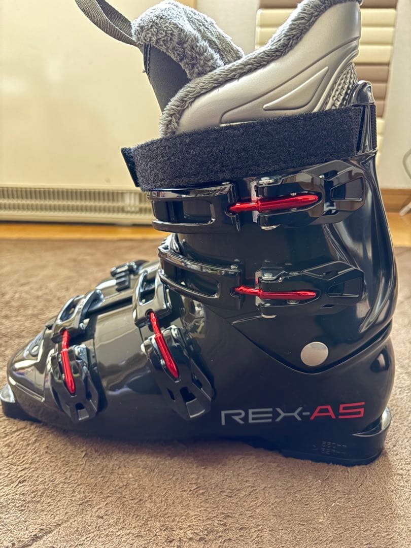 スキーブーツ　未使用品 サロモン スキーブーツ 2024 テックビンディング対応 SALOMON SHIFT