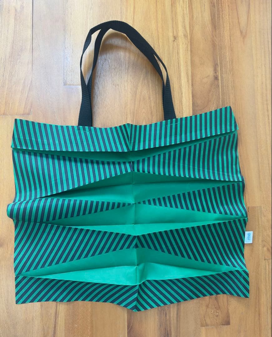 未使用] ISSEY MIYAKE イッセイミヤケ me プリーツトートバッグ - メルカリ