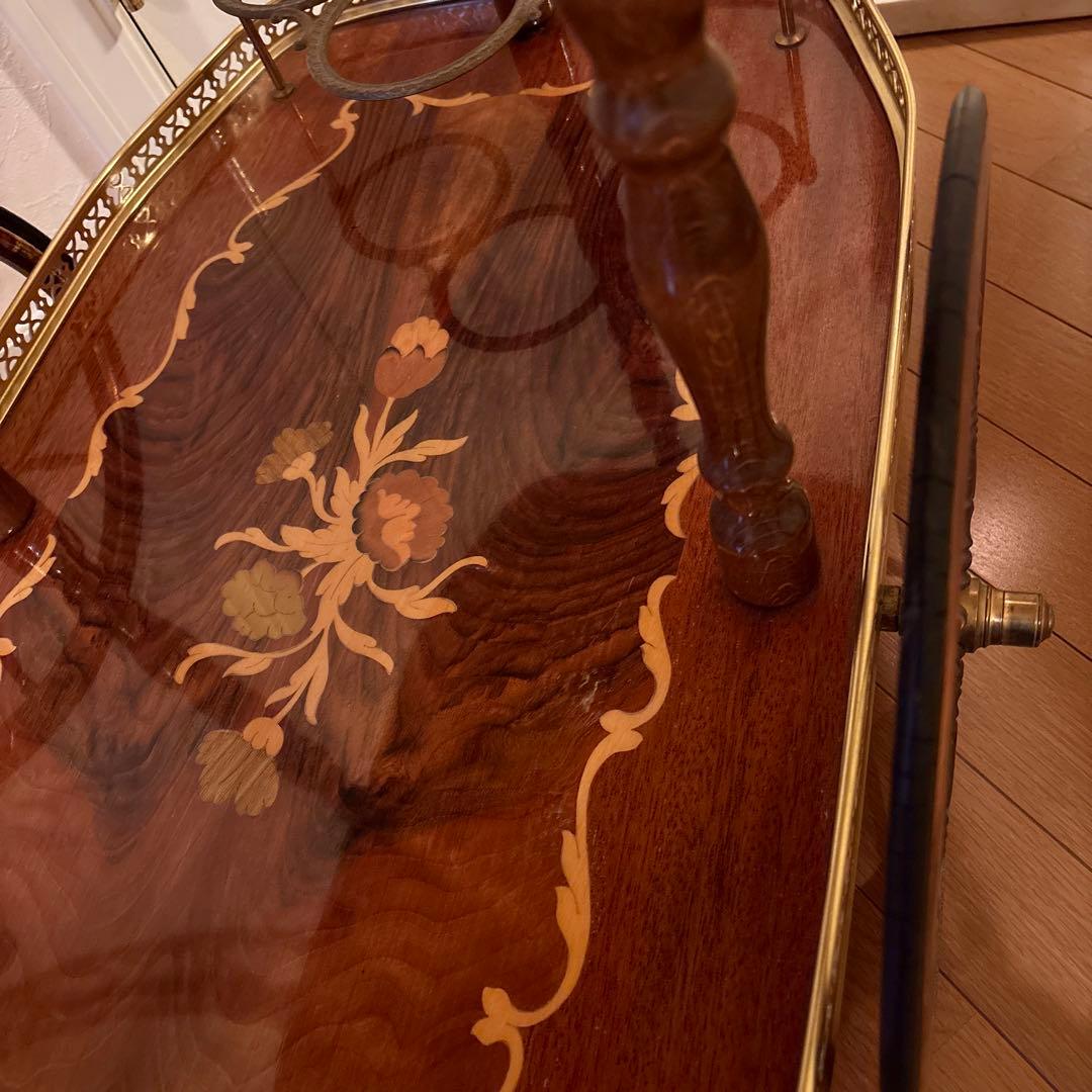 イタリア製 飾り棚 (画像3枚目ベネチアグラスと陶器 花瓶はオマケです