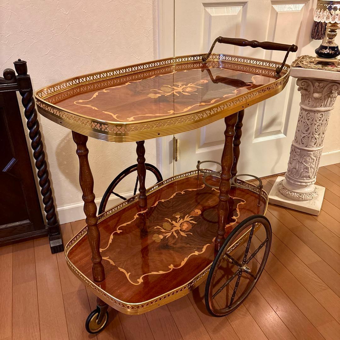 イタリア製 飾り棚 (画像3枚目ベネチアグラスと陶器 花瓶はオマケです