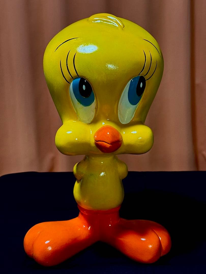 ルーニーテューンズ 特大トィーティーフィギュア(WB)レジン製 ワーナーブラザーズスタジオストア ルーニーテューンズ トゥイーティー