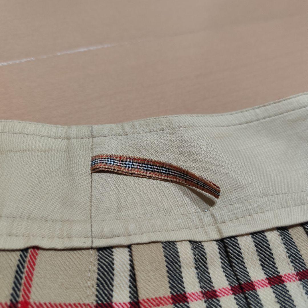 バーバリー ロンドン ノバチェック ベルト バックプリーツミニスカート