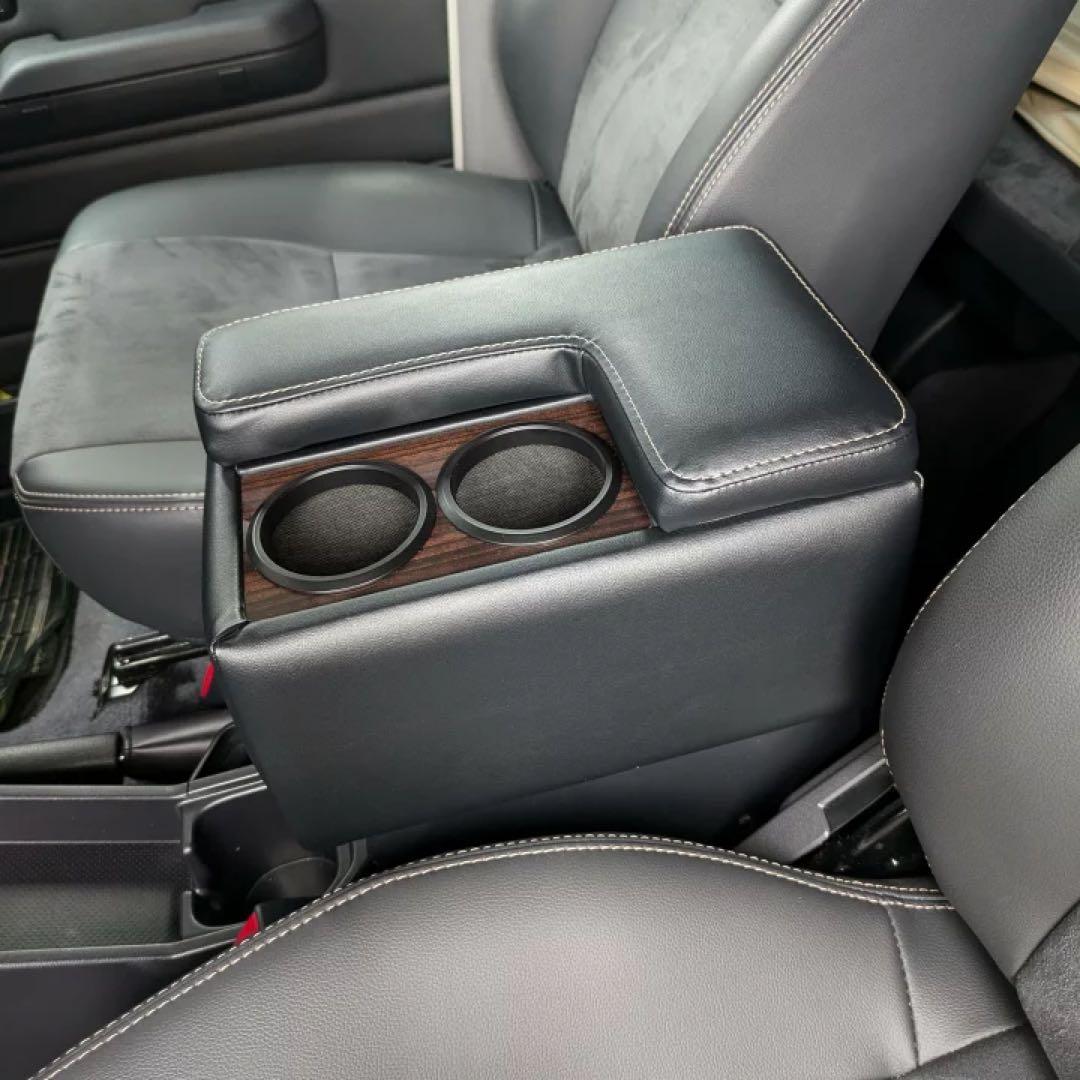 た*ー様 GDJ76W ランクル70再再販 アームレストコンソールボックス