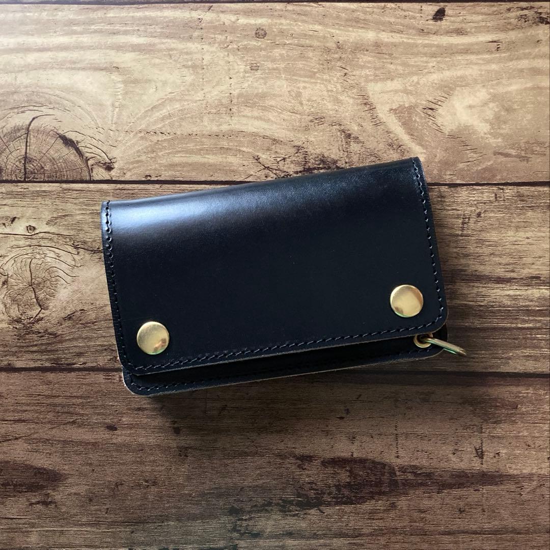 お札を折らずに収納】北米ステアハイド トラッカーウォレット150