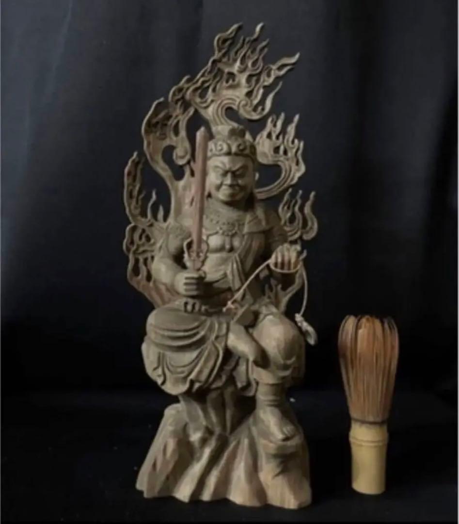 高32cm 仏教工芸品 楠材製 極上彫 井波木彫仏像 不動明王座像 - メルカリ
