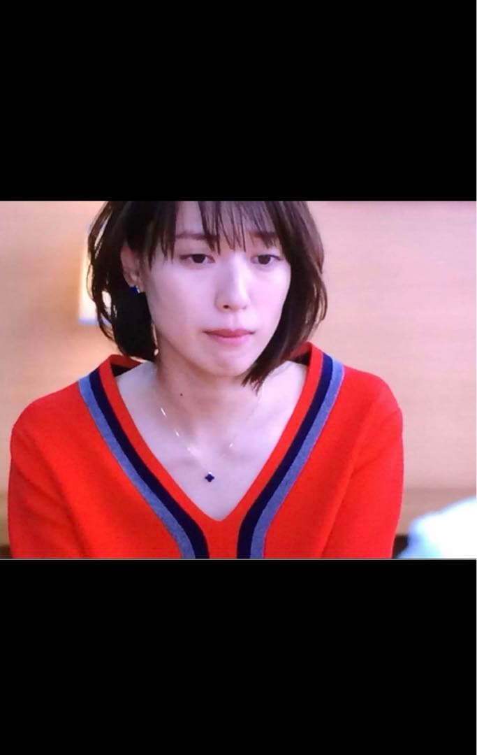 戸田恵梨香着用 グレースコンチネンタル 配色ラインニットトップ 赤