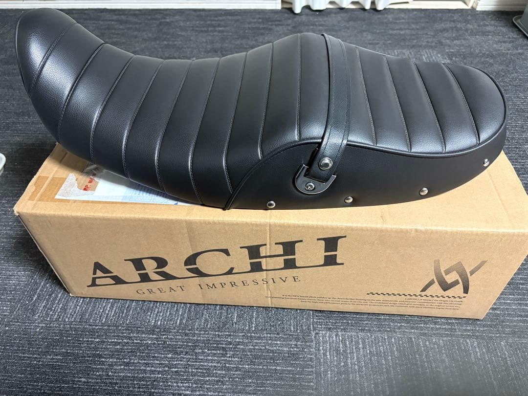 z900rs シート 25 Z900RS 段付きシート Bタックロール （オールタック）｜K＆H