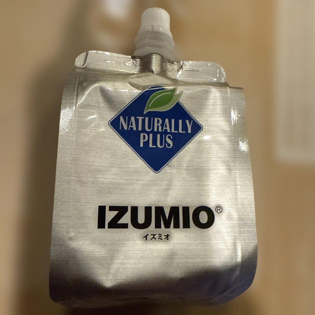 【 未開封 】 IZUMIO NATURALLY PLUS 200ml×30本 imgrc0100404898.jpg