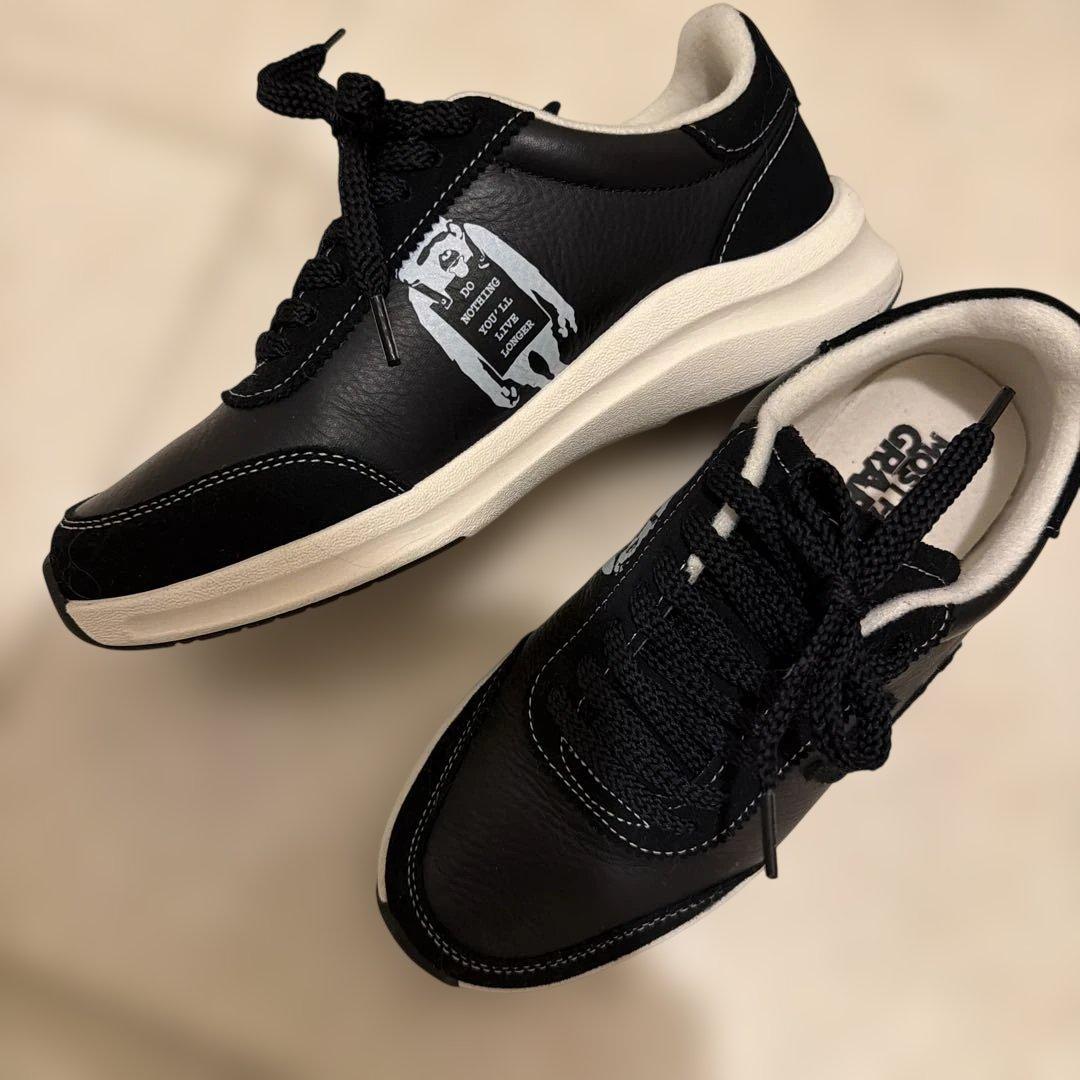 新品未使用】バンクシー にゅ スニーカー SANGACIO - メルカリ