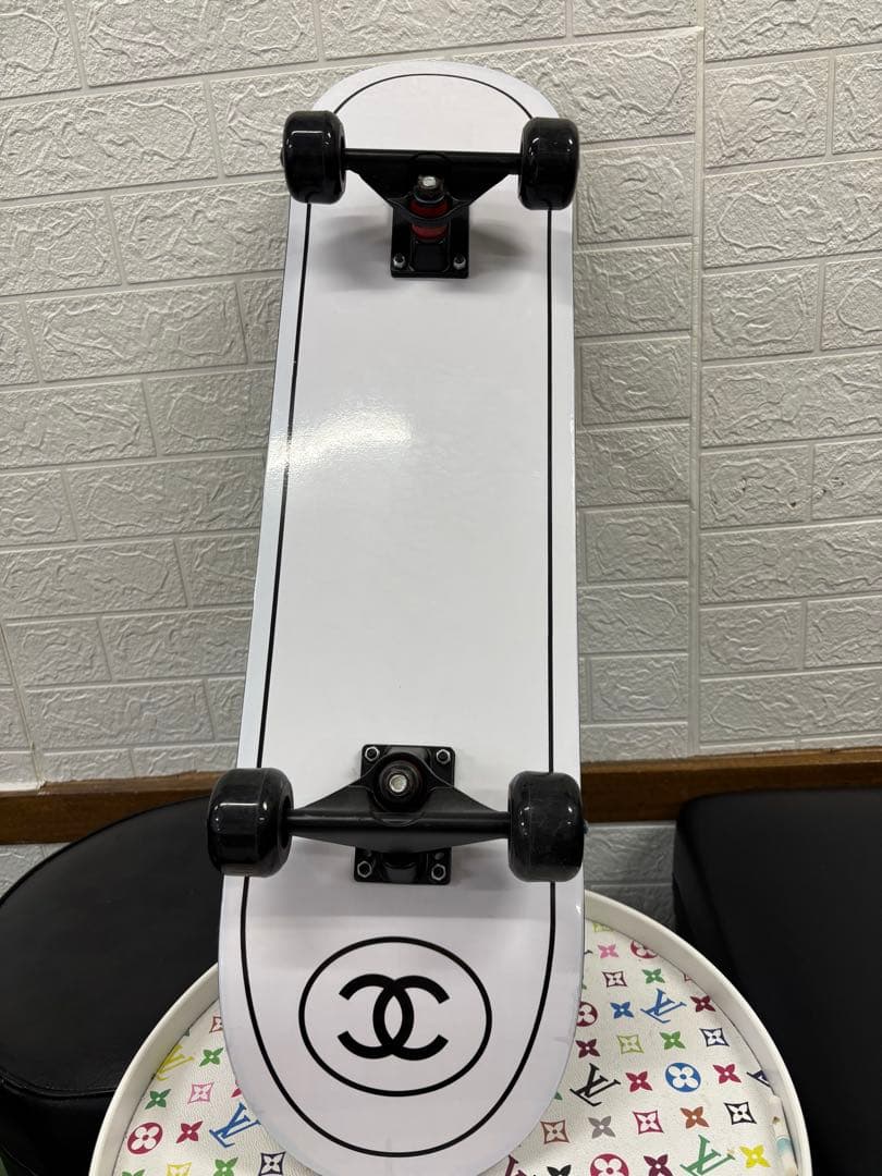 CHANEL スケートボード ホワイト - メルカリ