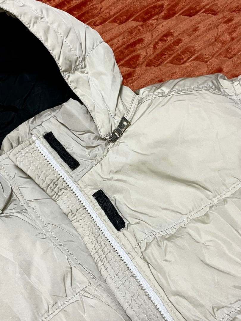 luce様 専用希少】PRADA プラダ ロングダウンコート 赤ロゴ - メルカリ