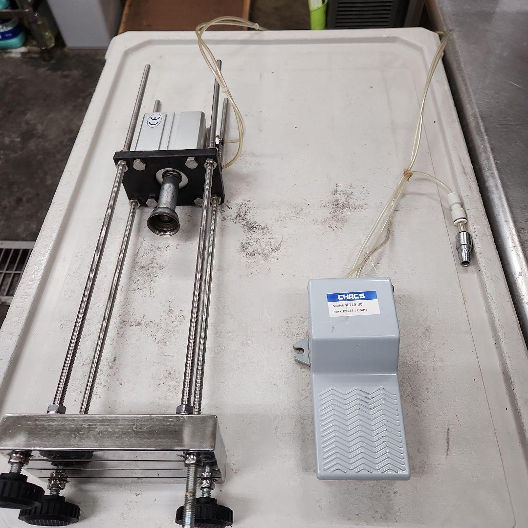 打栓機 フットペダル式　王冠　ビール　コーラ Amazon｜(UME-STAR) 打栓機 ビール瓶 手押し式 手動 押し式 高さ 調整