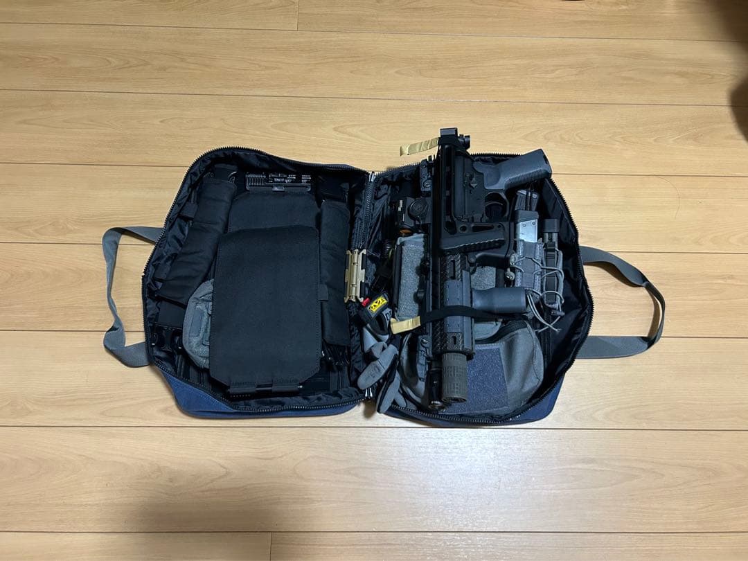 スクールバックプレキャリ サバゲー用タクティカルバッグ 変形スクール