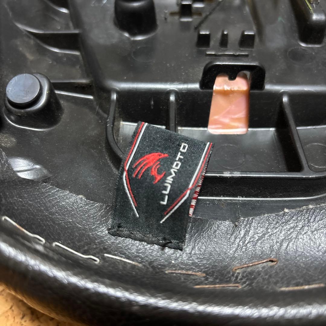 旧型xsr900用シート ルイモト製レザーシートカバー ルイモト STREET