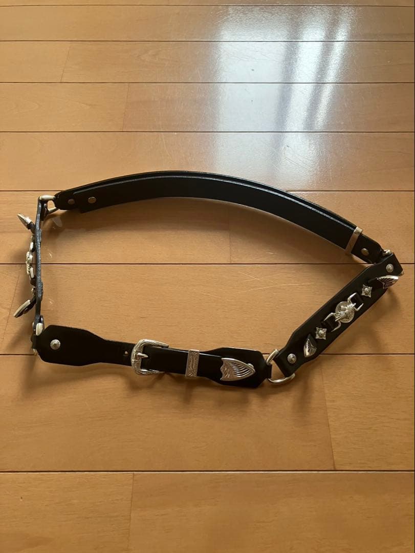 s*認様 TOGA Metal leather narrow belt - メルカリ