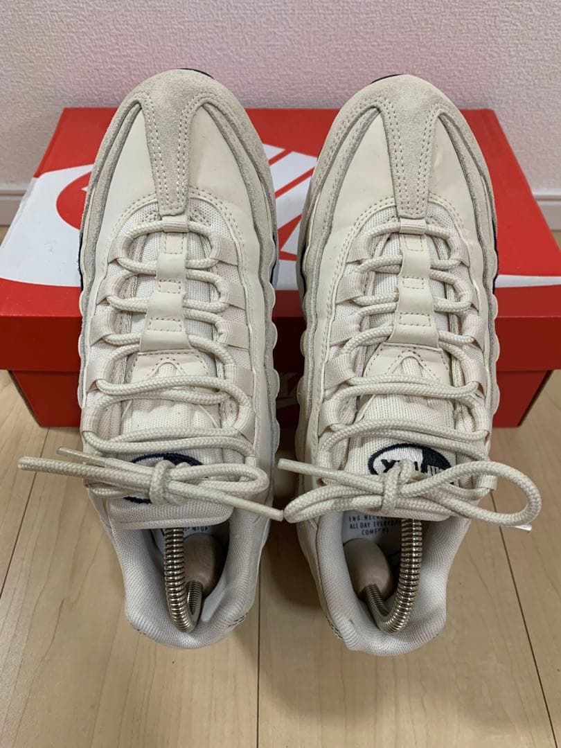 ナイキ　エアマックス95 ライトクリーム　23.5cm