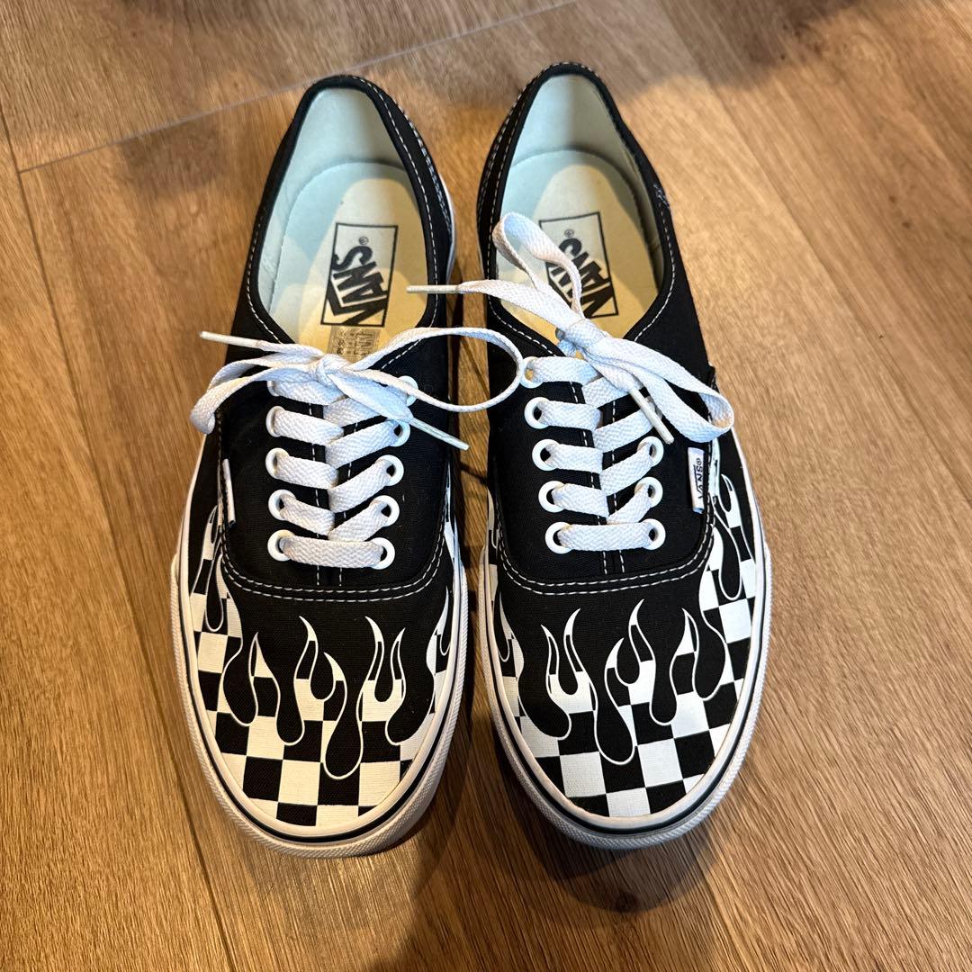 希少 VANS Authentic checker Flame 26cm - メルカリ
