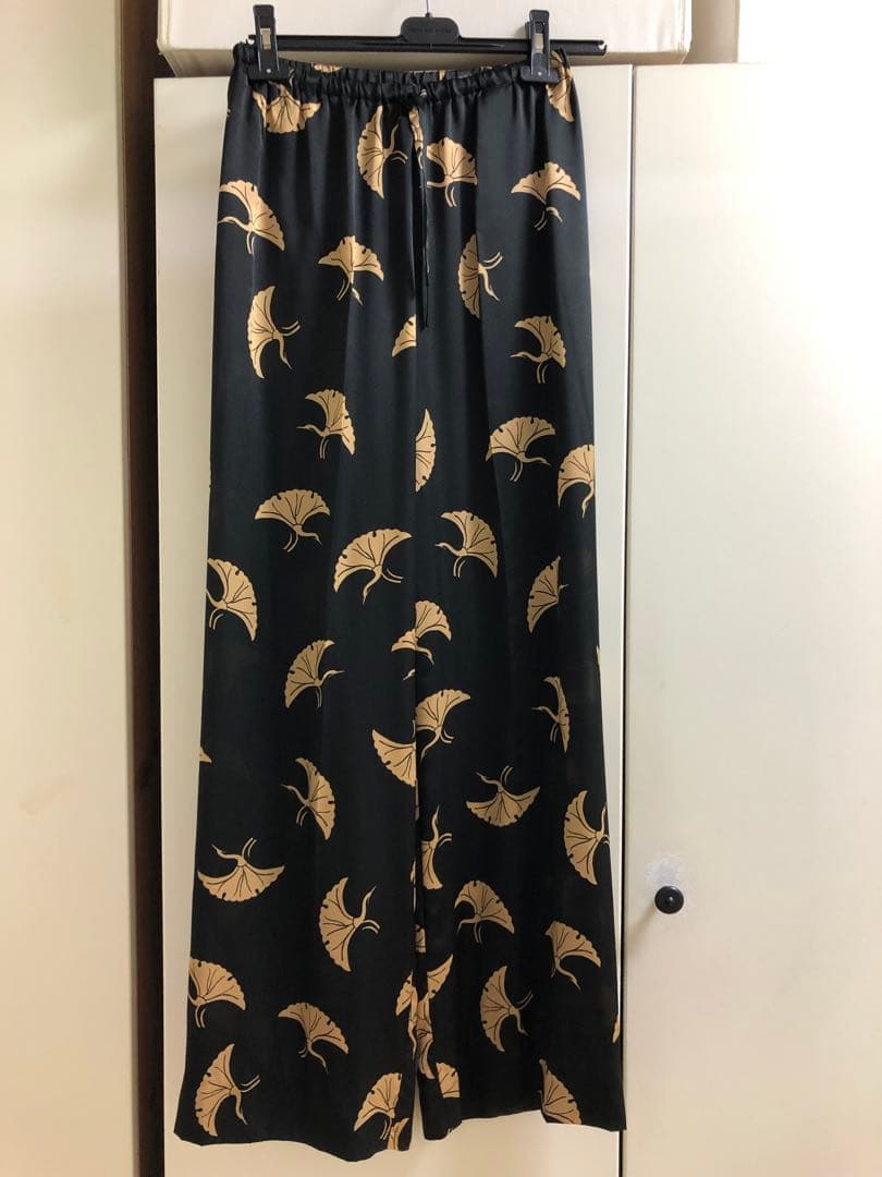 ドリスヴァンノッテン２０２４年春夏シルクパンツ ドリス ヴァン ノッテン(DRIES VAN NOTEN) 2025年春夏ウィメンズ