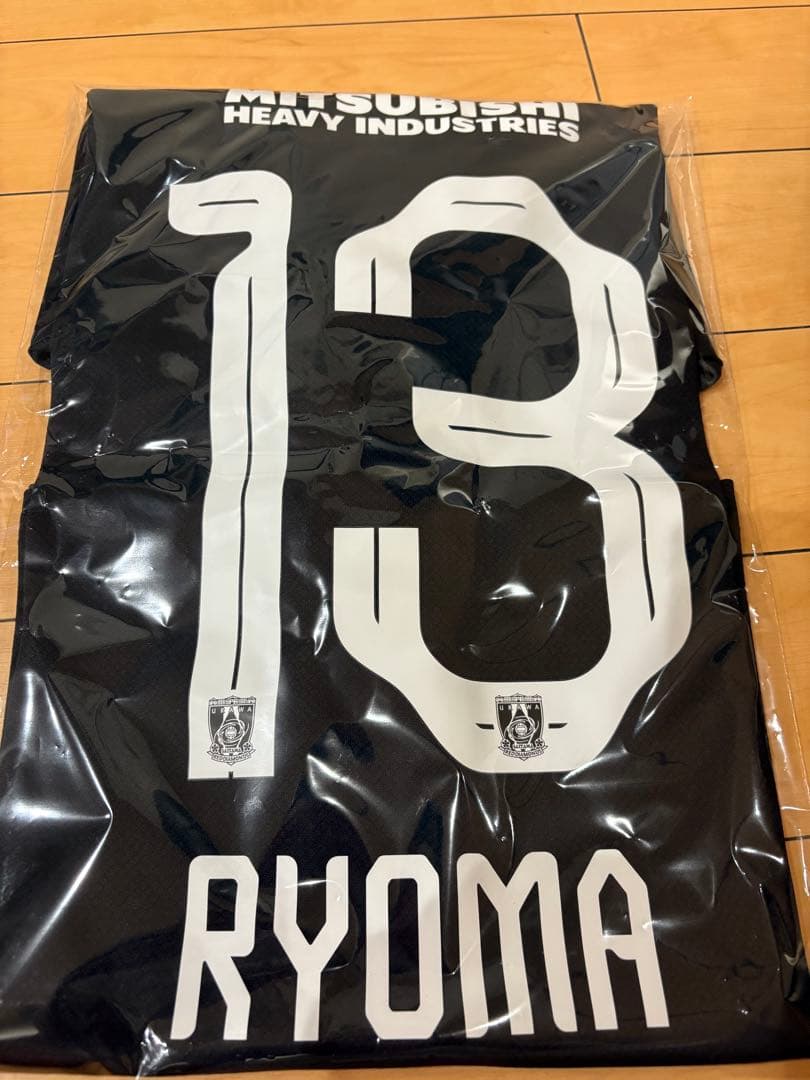 浦和レッズ 黒ユニフォーム2025 / 3rd 【渡邊凌磨2XL】No.13 - メルカリ