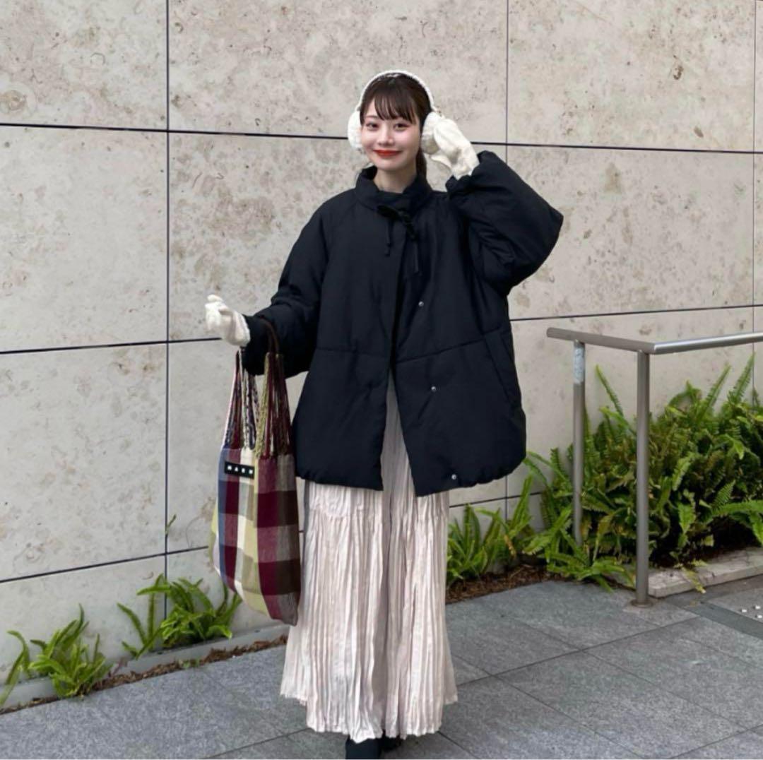 りり様 hinari 中綿リボンミドルコート ブラック S - メルカリ