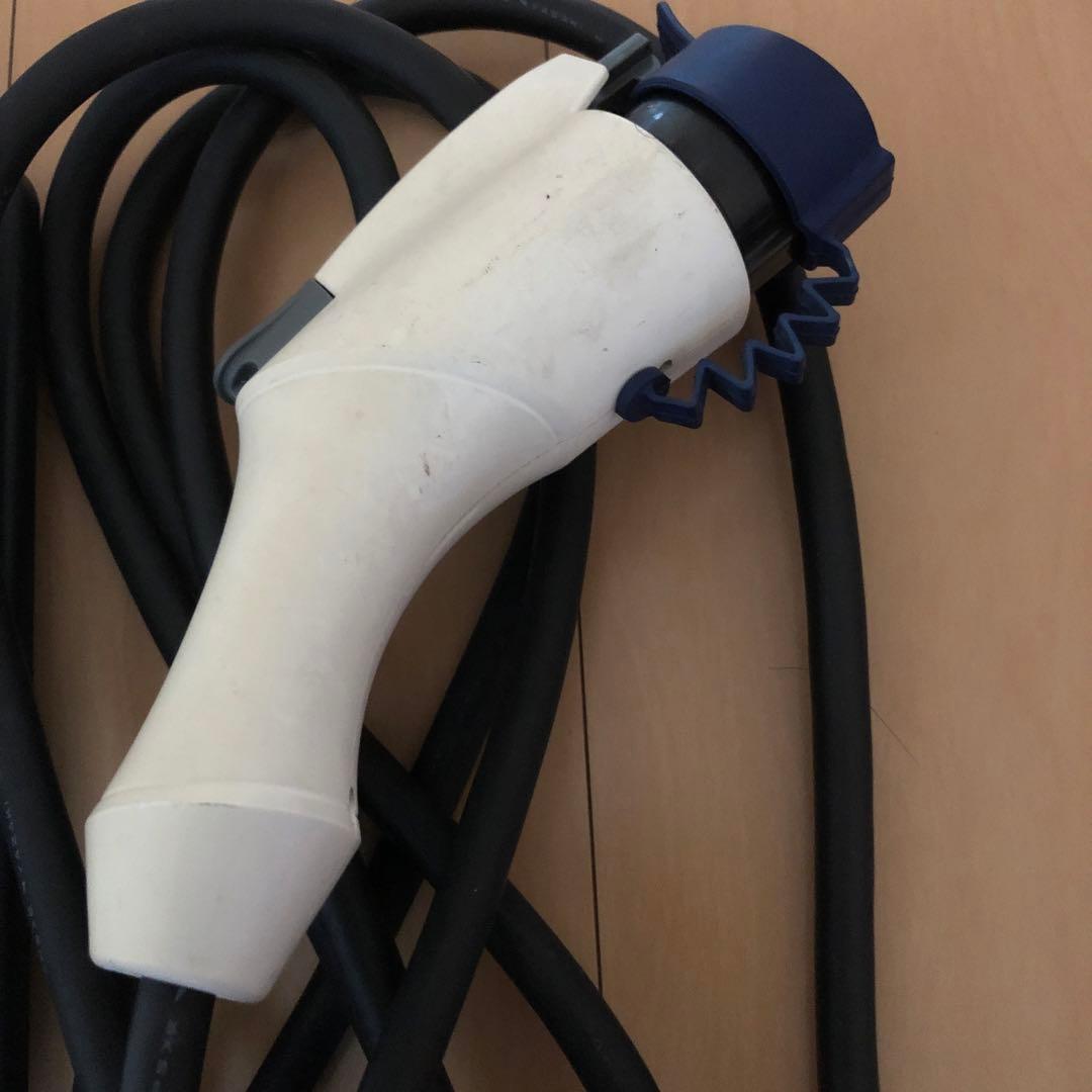 三菱アウトランダーPHEV純正充電ケーブル L108182288 - アクセサリー